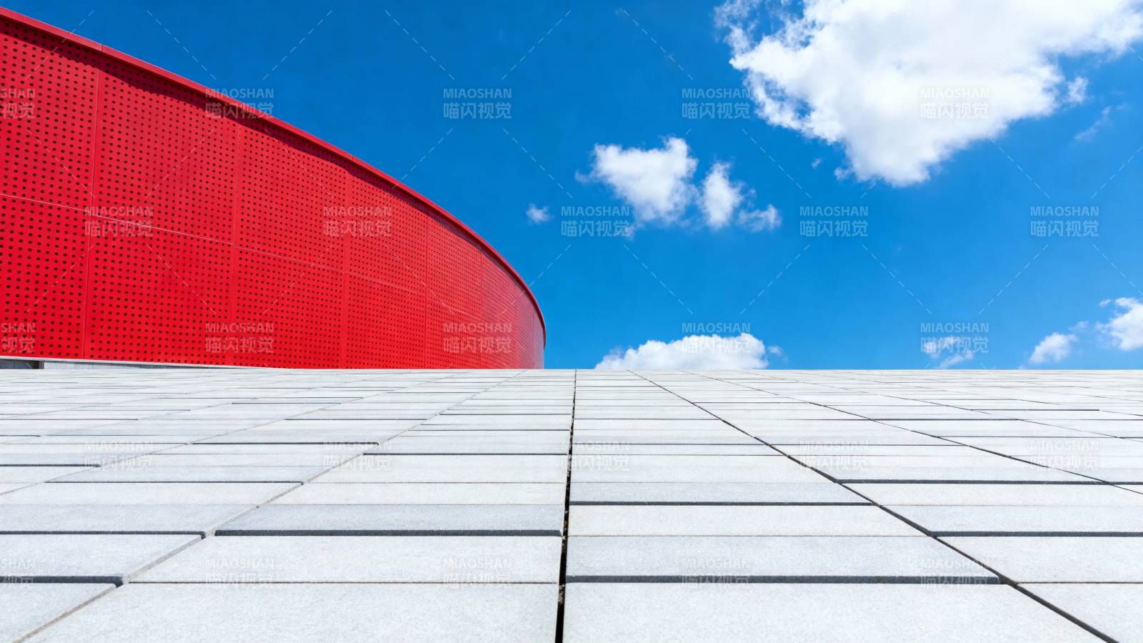 红墙蓝天 现代建筑之美图片