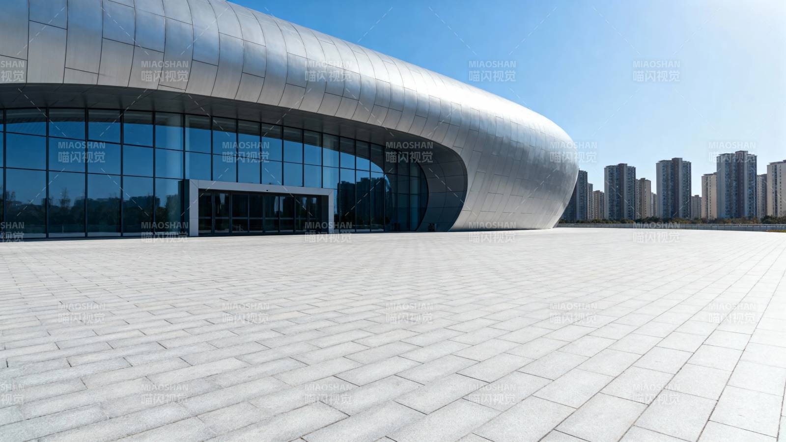 现代流线型建筑外观图片
