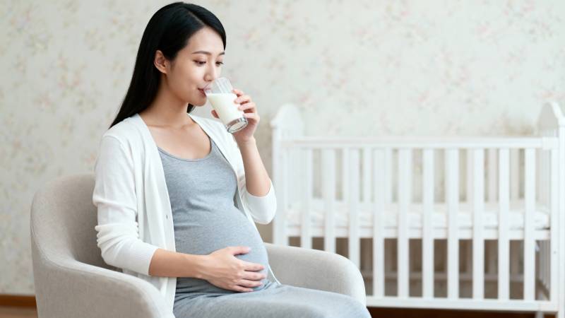 孕妇喝牛奶 呵护宝宝健康图片
