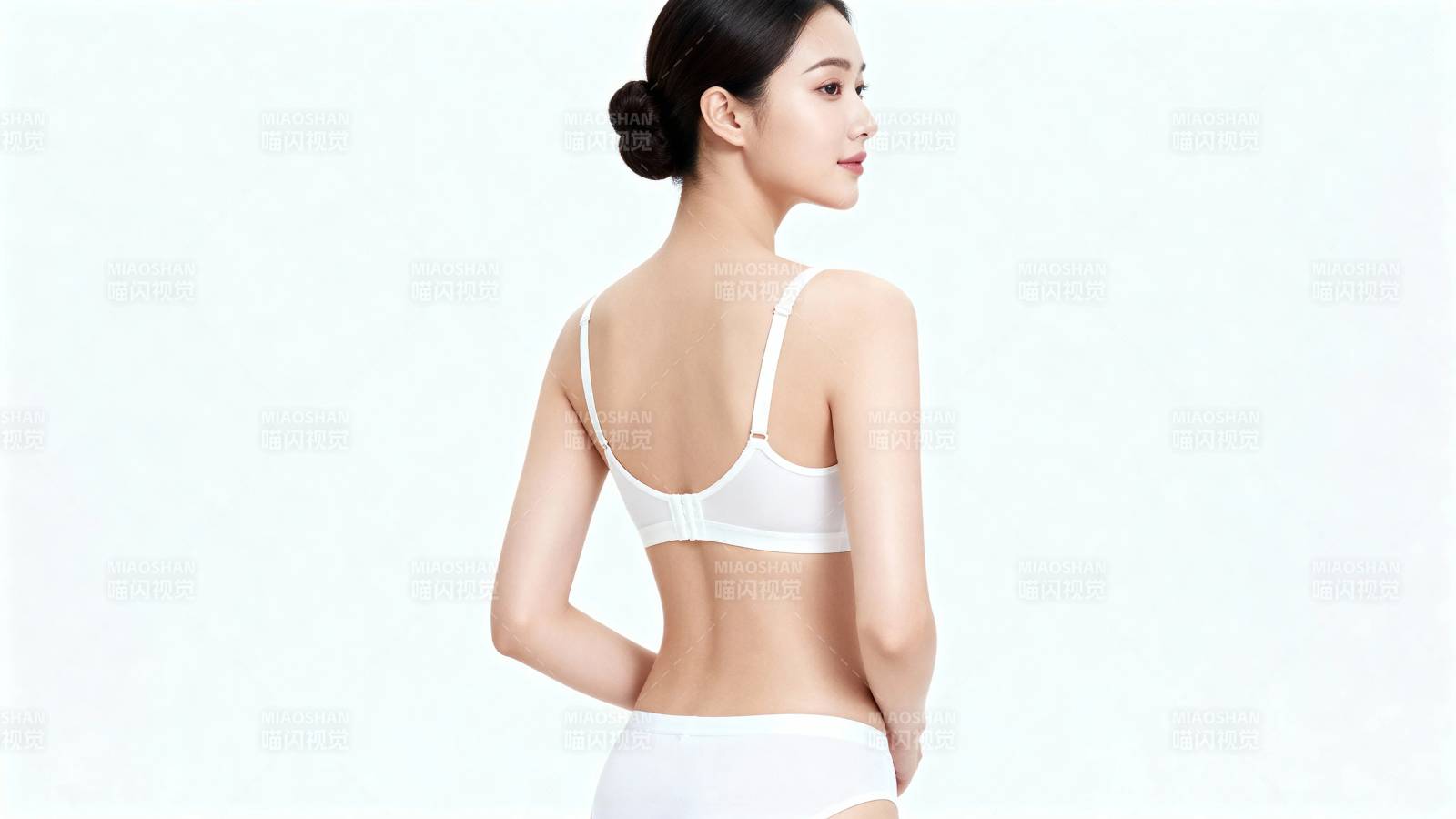 白衣女子背影优雅转身图片