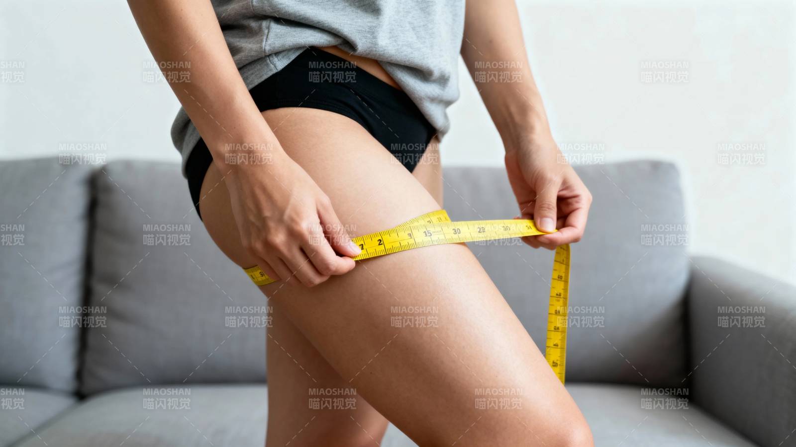 测量大腿围度图片