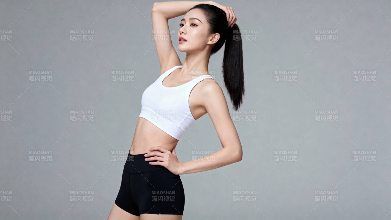 健身美女 活力四射图片