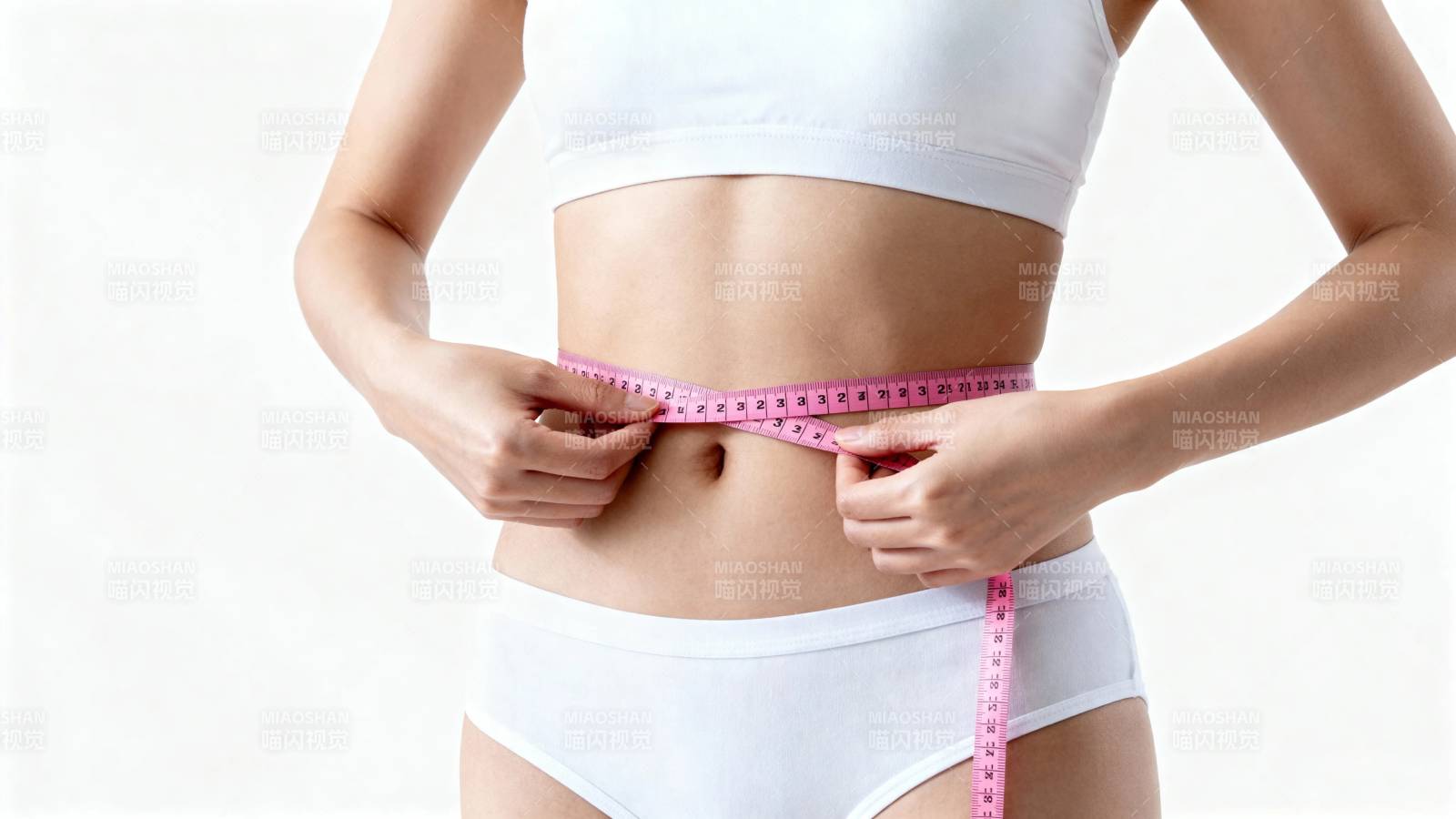 女性量腰围 健康塑形中图片
