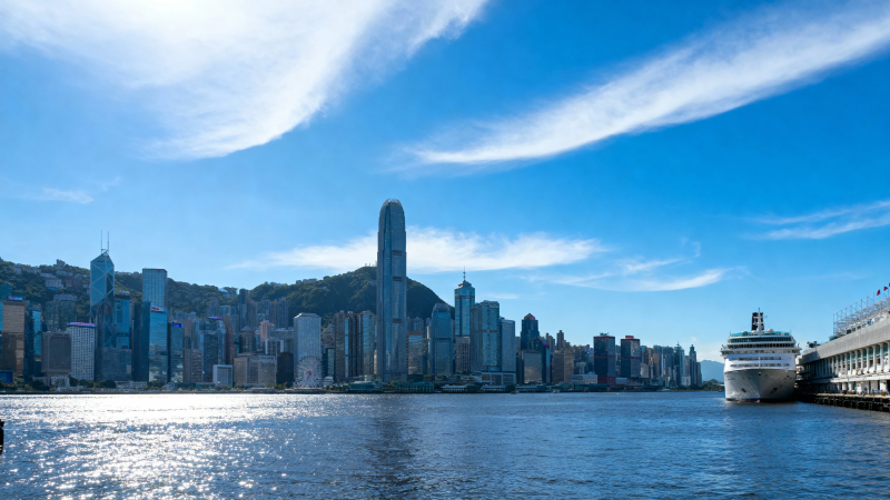 香港维港蓝天映城景图片