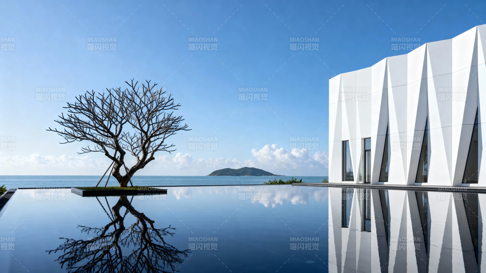 海天一色 白建筑映水静美图片