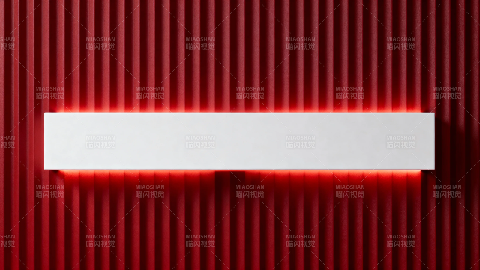 红墙白灯 光影交错图片
