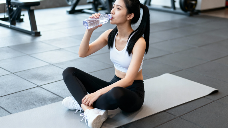 健身后补水休息图片