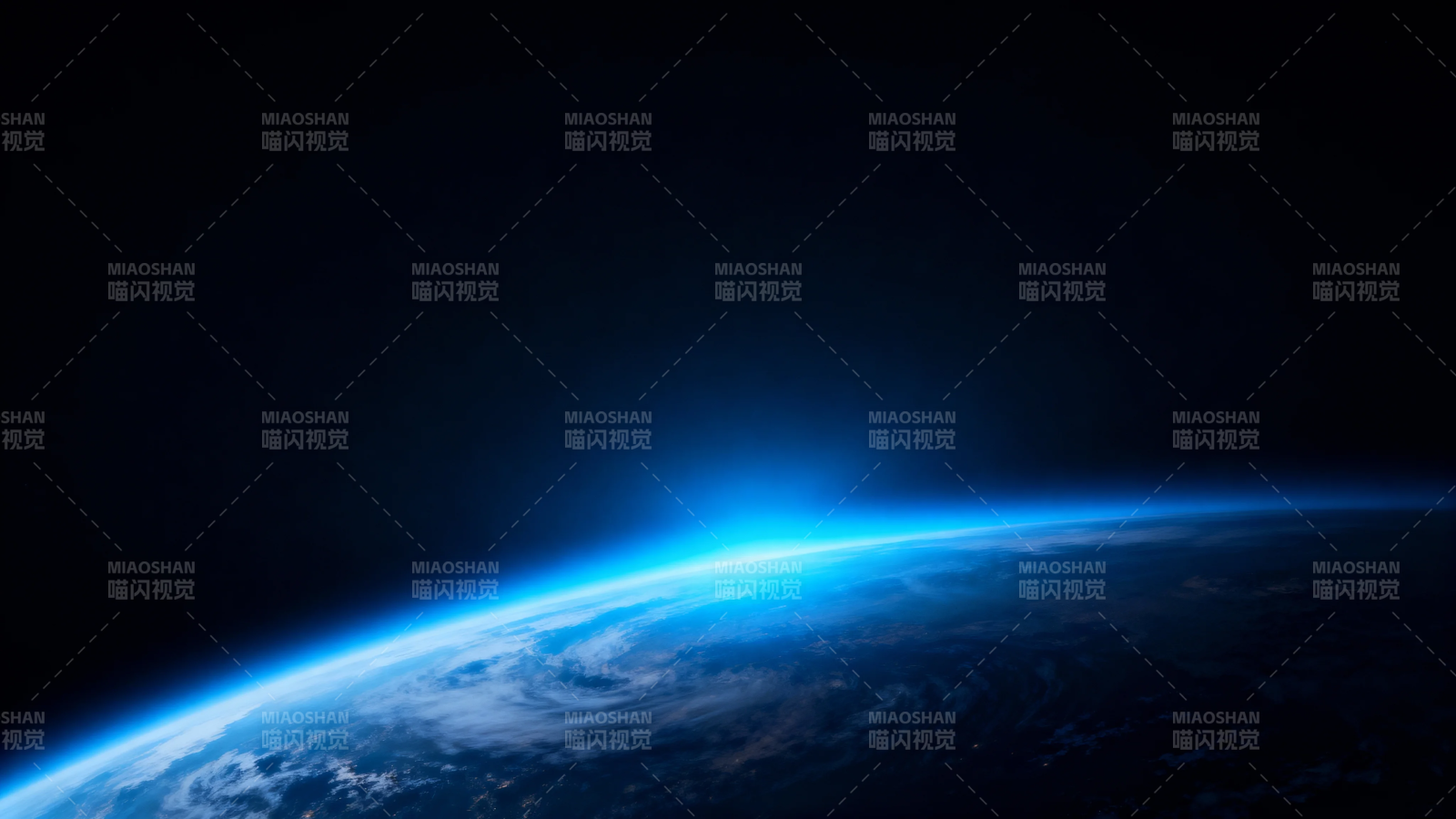 地球蓝光弧 宇宙静谧美图片