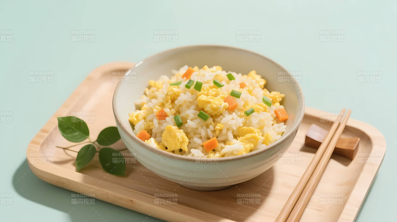 蛋炒饭配筷 清新简约风图片