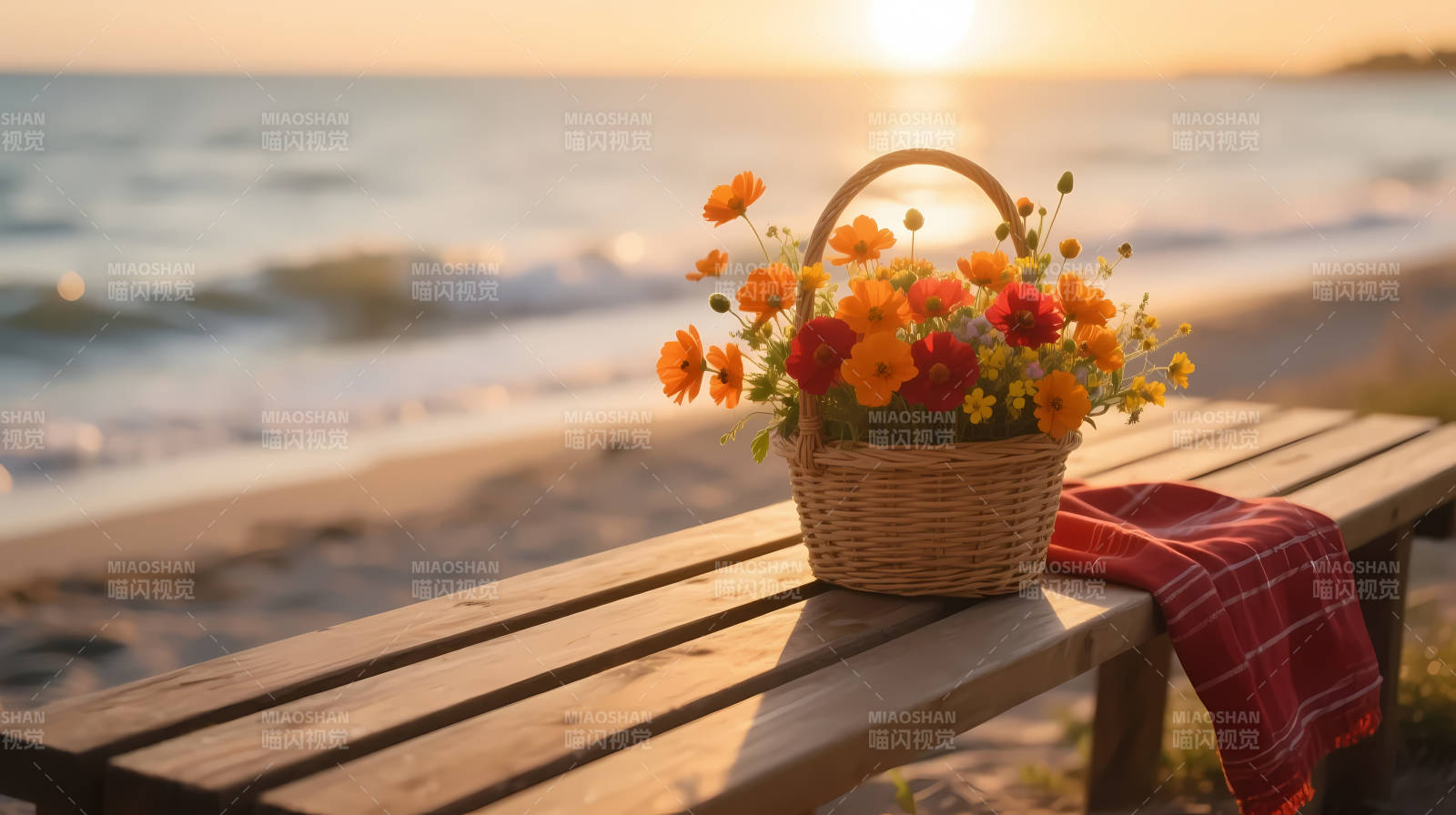 海边长椅上的花篮夕阳图片