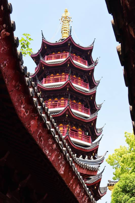 鸡鸣寺古塔凌云 飞檐翘角映蓝天图片