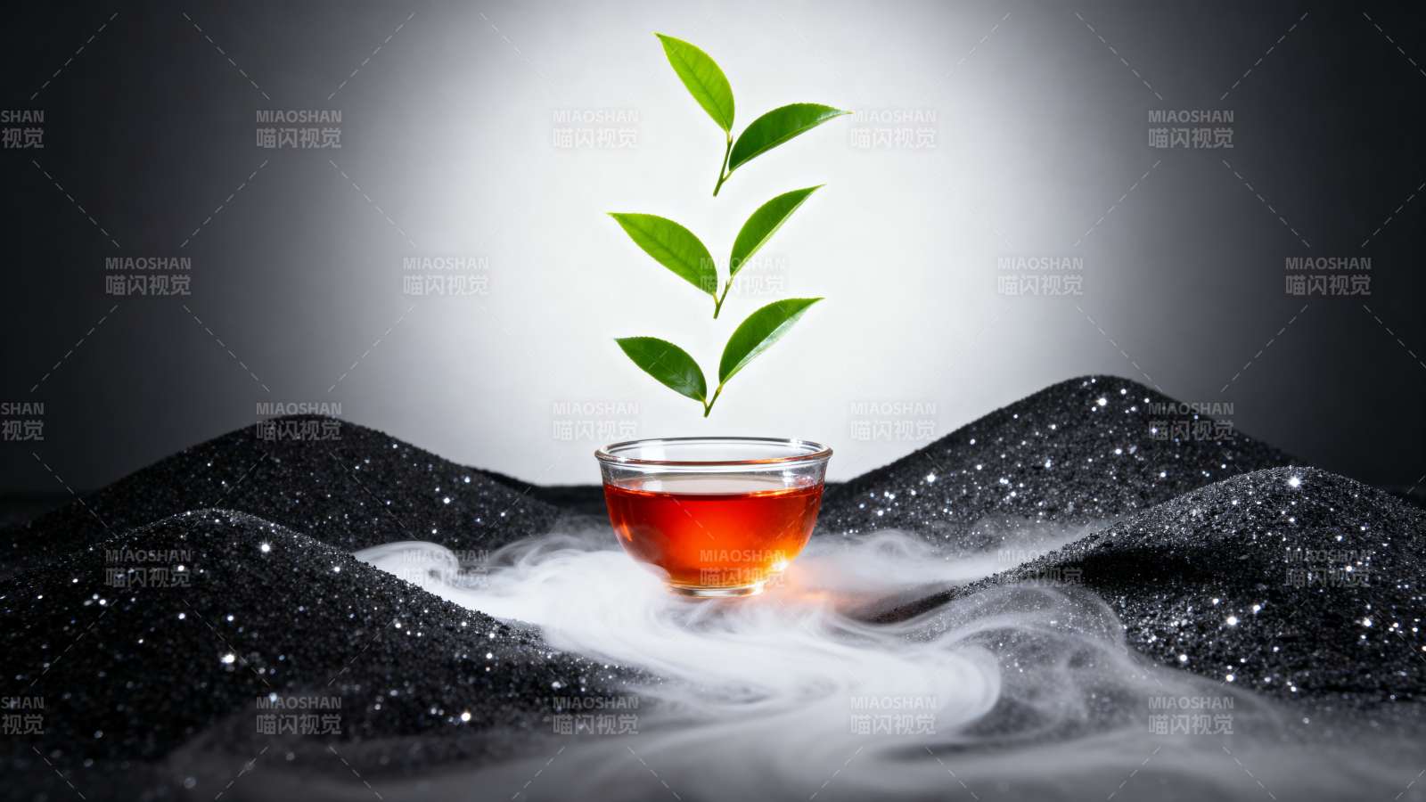茶芽破雾 星尘托盏图片