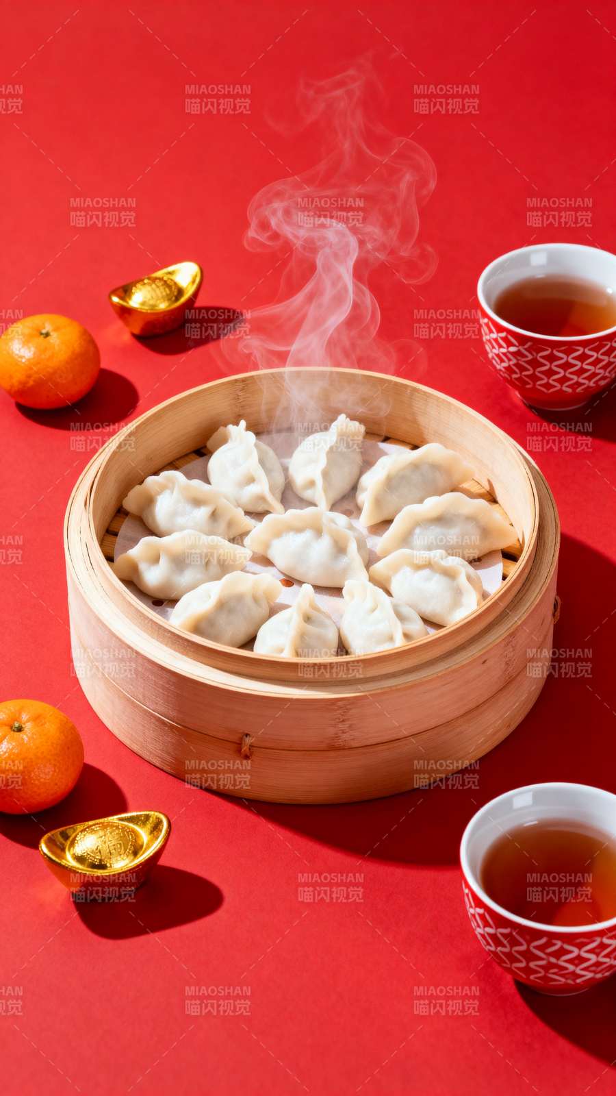 红底蒸饺迎新春图片