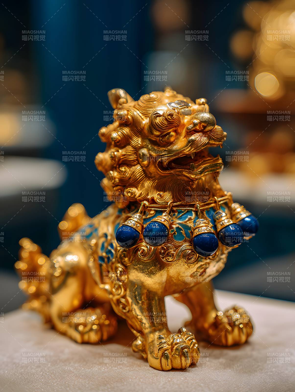 金狮衔蓝珠 华美镇宅兽图片