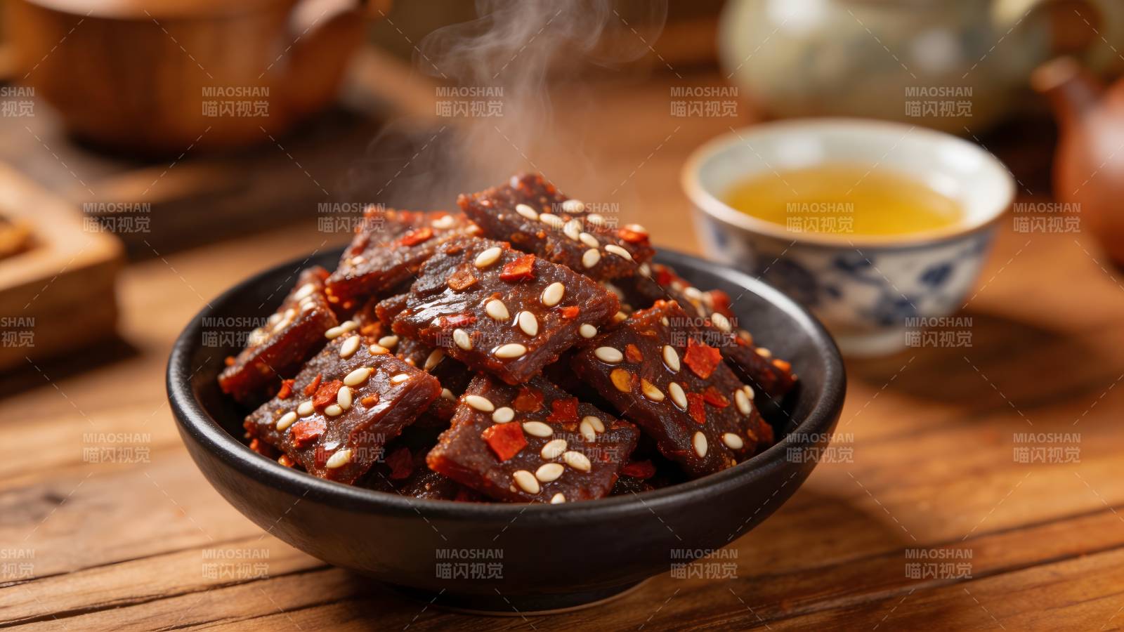 香辣牛肉干 热气腾腾诱人心图片