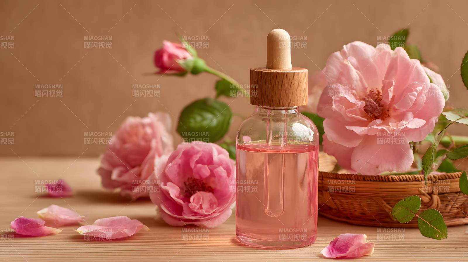 玫瑰精油 自然芬芳图片
