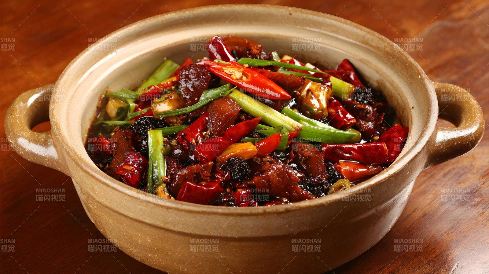 香辣砂锅菜 色香味俱全图片